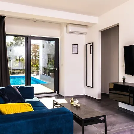 Olive Tree Mansion Apartment Vir Exterior photo