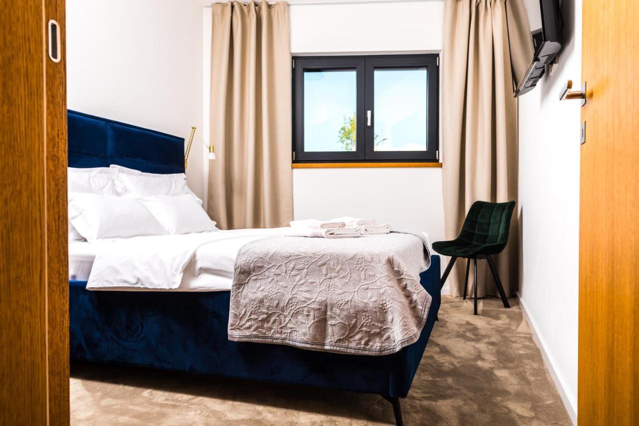 Olive Tree Mansion Apartment Vir