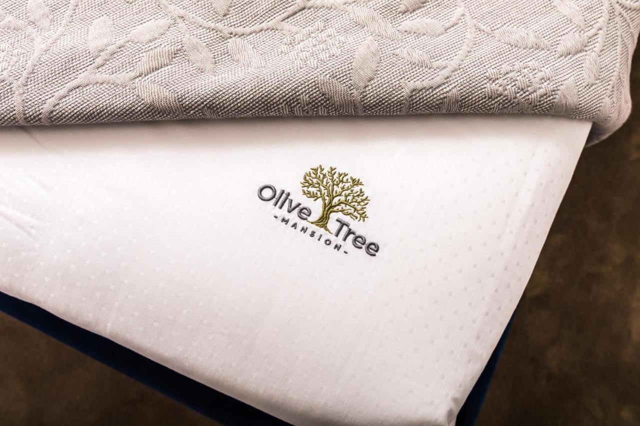 Olive Tree Mansion * Vir